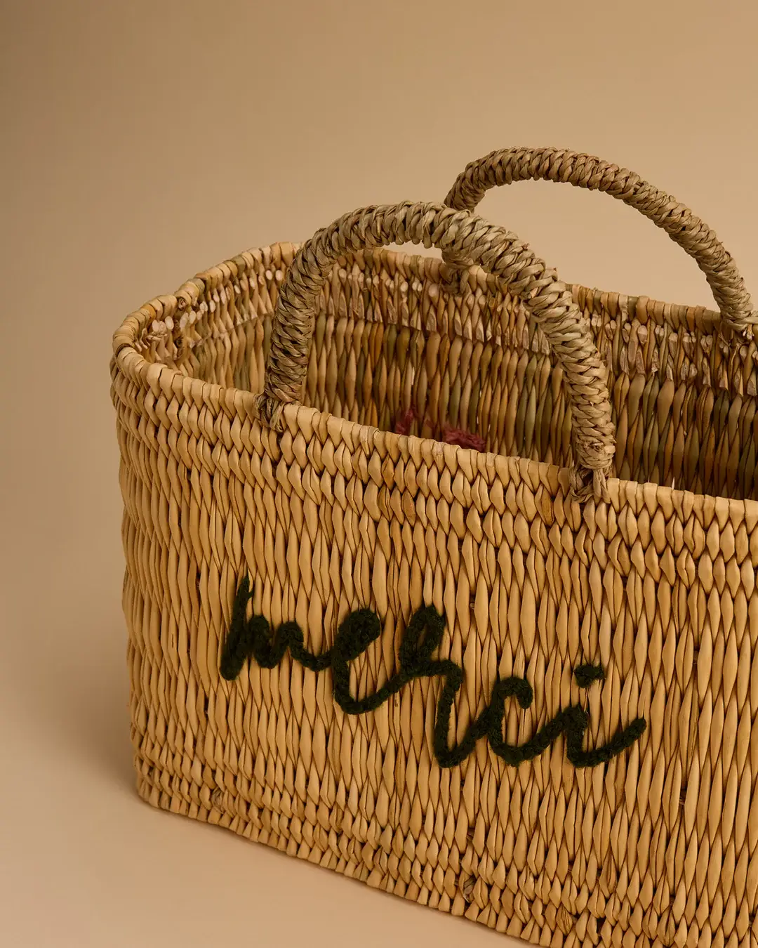 High crafty – wholesale Basket – 🧺 Handcrafted Reed Basket – Rectangular & Sturdy1