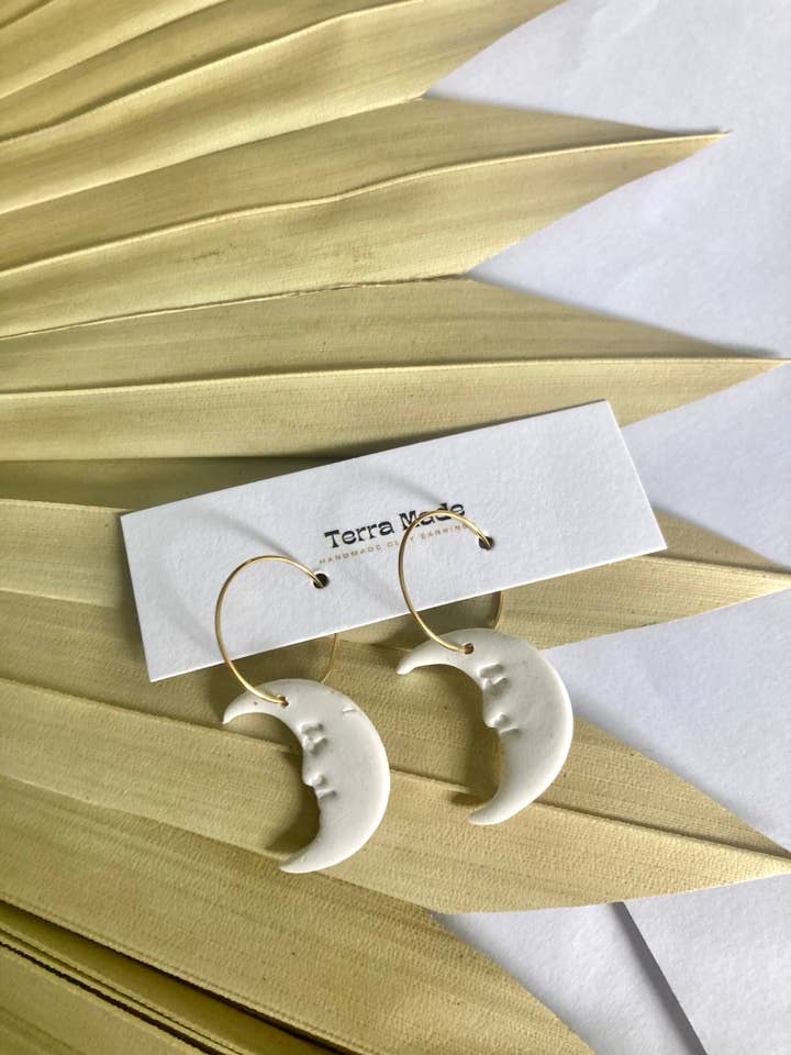 Brincos Moon Dangle por atacado de Terra Made