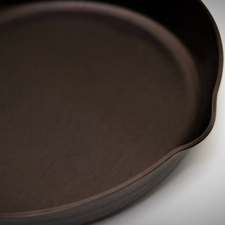 Cast-A-Way Carbon - Wholesale Cast Iron Skillet - 10” Carbon Steel Skillet1