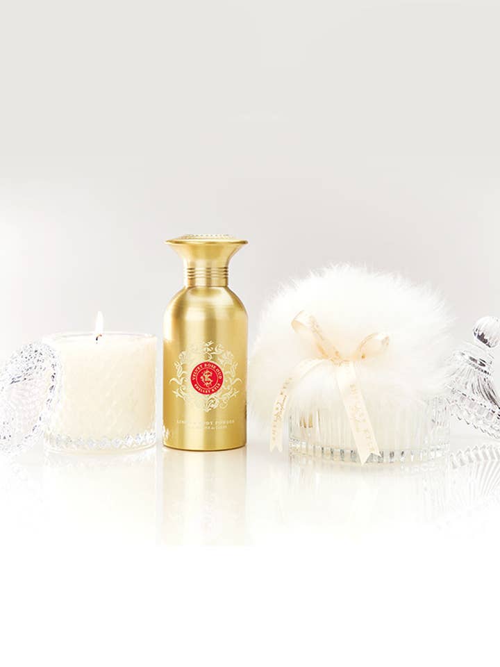 Coffret Cadeau Shelley Kyle Velvet Rose Oud Crystal pour la vente par Shelley Kyle