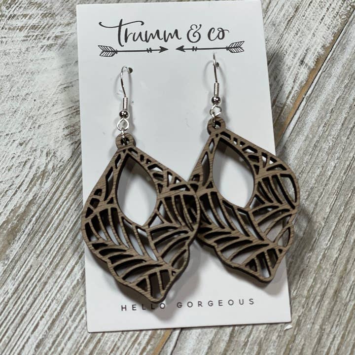 Boho|Madera|Ligeros|Pendientes|Cortados con láser|Nuez para venta al por mayor de Trumm & Co