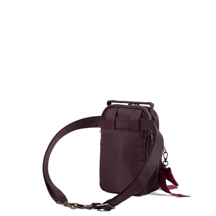 Lug - Wholesale Crossbody Bag - Women's - Skeeter Mini Bridge Love Convertible Crossbody with Bow52