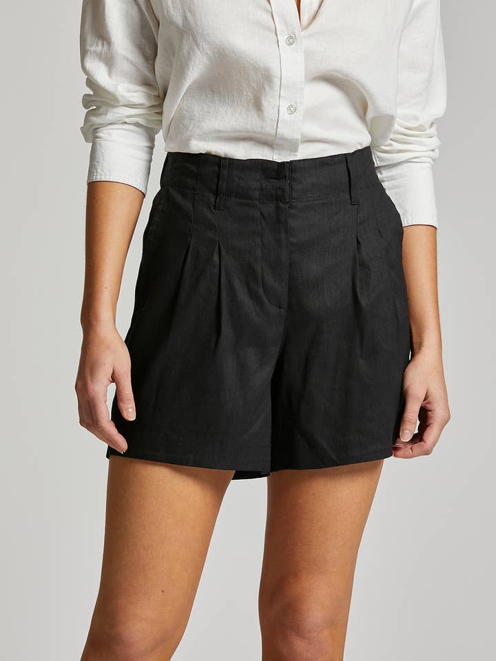 Weekend Los Angeles - Wholesale Shorts - Women's - Linen Shorts - MARGO SHORTS4