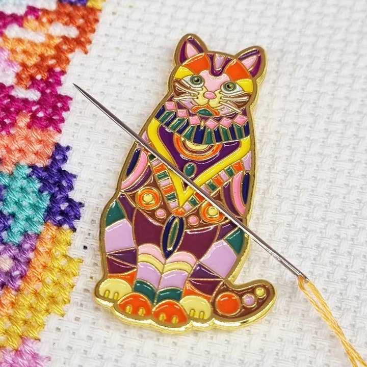 Meloca Designs - Venta al por mayor Material para bordado/punto de cruz - Cubreagujas Mandala Cat para punto de cruz y bordado0