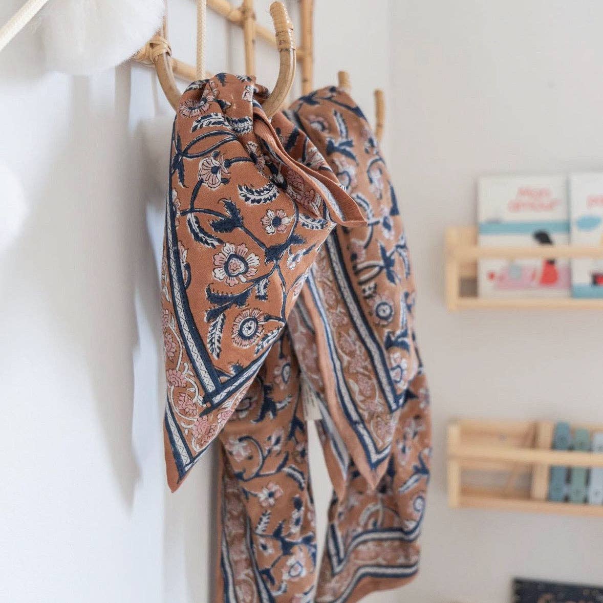 SO FAMILY - Wholesale Scarf - Women's - Dheli Apricot Adult Scarf 100 cm4