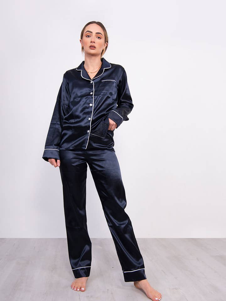 justyouroutfit - Wholesale Sleepwear Set - Women's - PIPING DETAIL LONG SLEEVE SATIN PJ SET