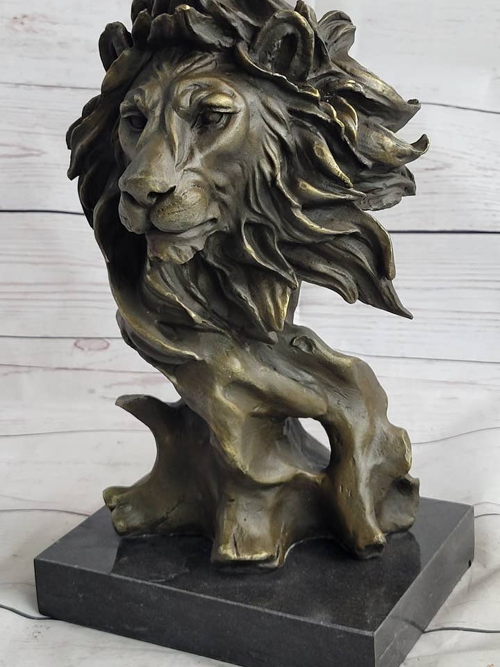 Estatua de busto moderno abstracto de león masculino escultura bronce metal sobre mármol 12 «x 7" para venta al por mayor de Bronzhaus