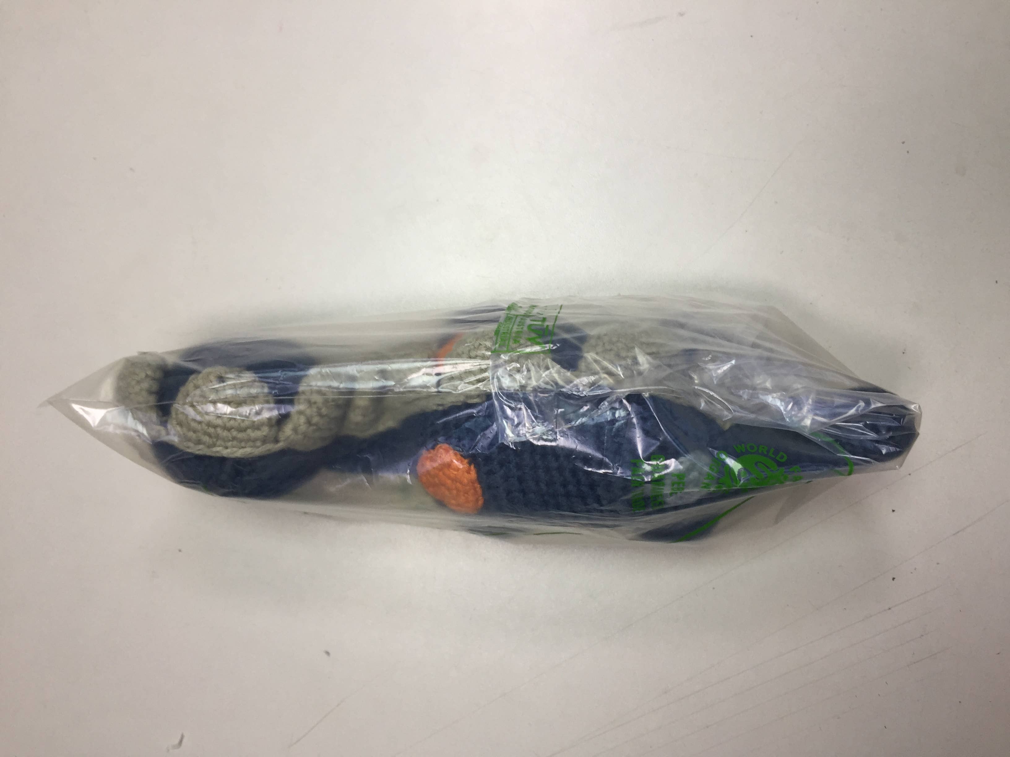 Pebblechild – wholesale Skallra - Baby – Virkat babyleksak dinosaurie skallra - petrolblå13