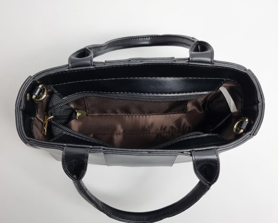 Comfortarians - Wholesale Tote Bag - Women's - Vegan Leather Tote/ woven Leather Bag3