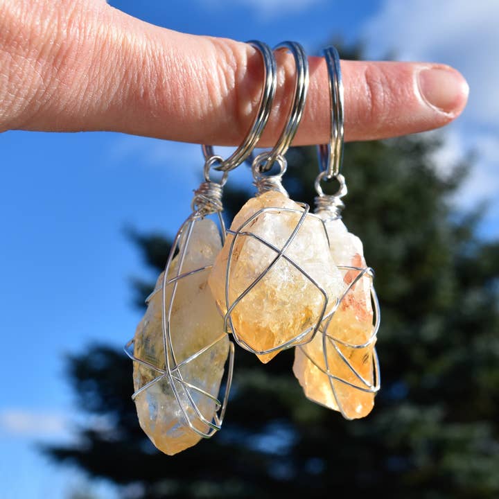 Portachiavi in cristallo citrino per la vendita all'ingrosso da parte di Knot Treasures