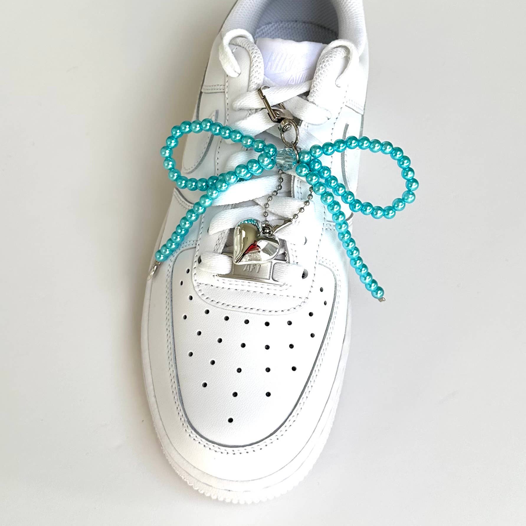 iconic mi - Venta al por mayor Cordones de zapatos - Mujer - Zapatillas modernas Shoelace Charm Jewels con lazo azul perla