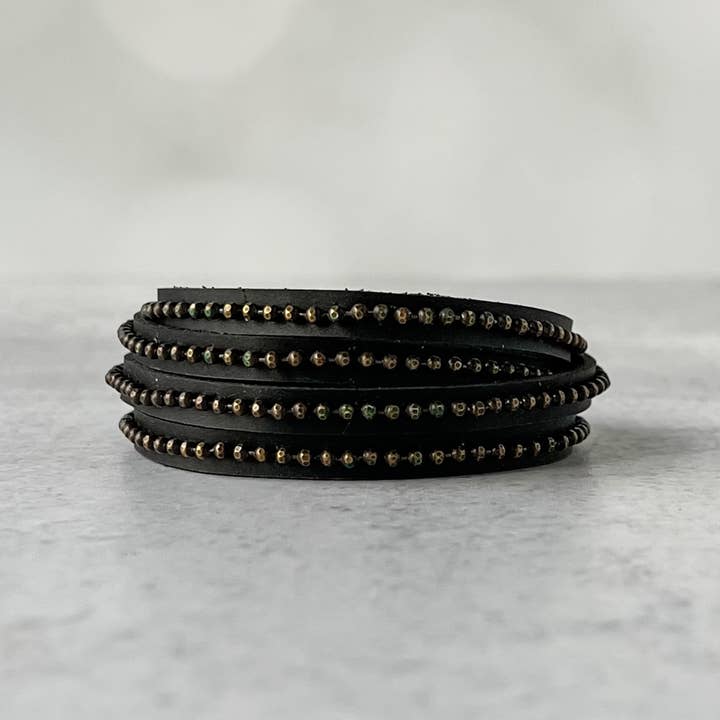 Beads Row Slender Wrap Bracelet in Kohl for wholesale by Presh