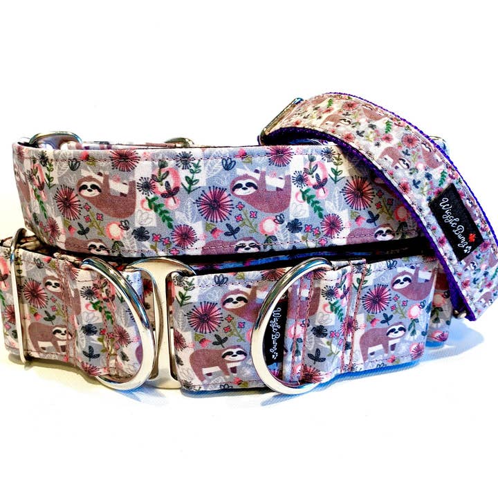 Love Hanging Out With You Dog Collar for wholesale by Wiggle Bumz