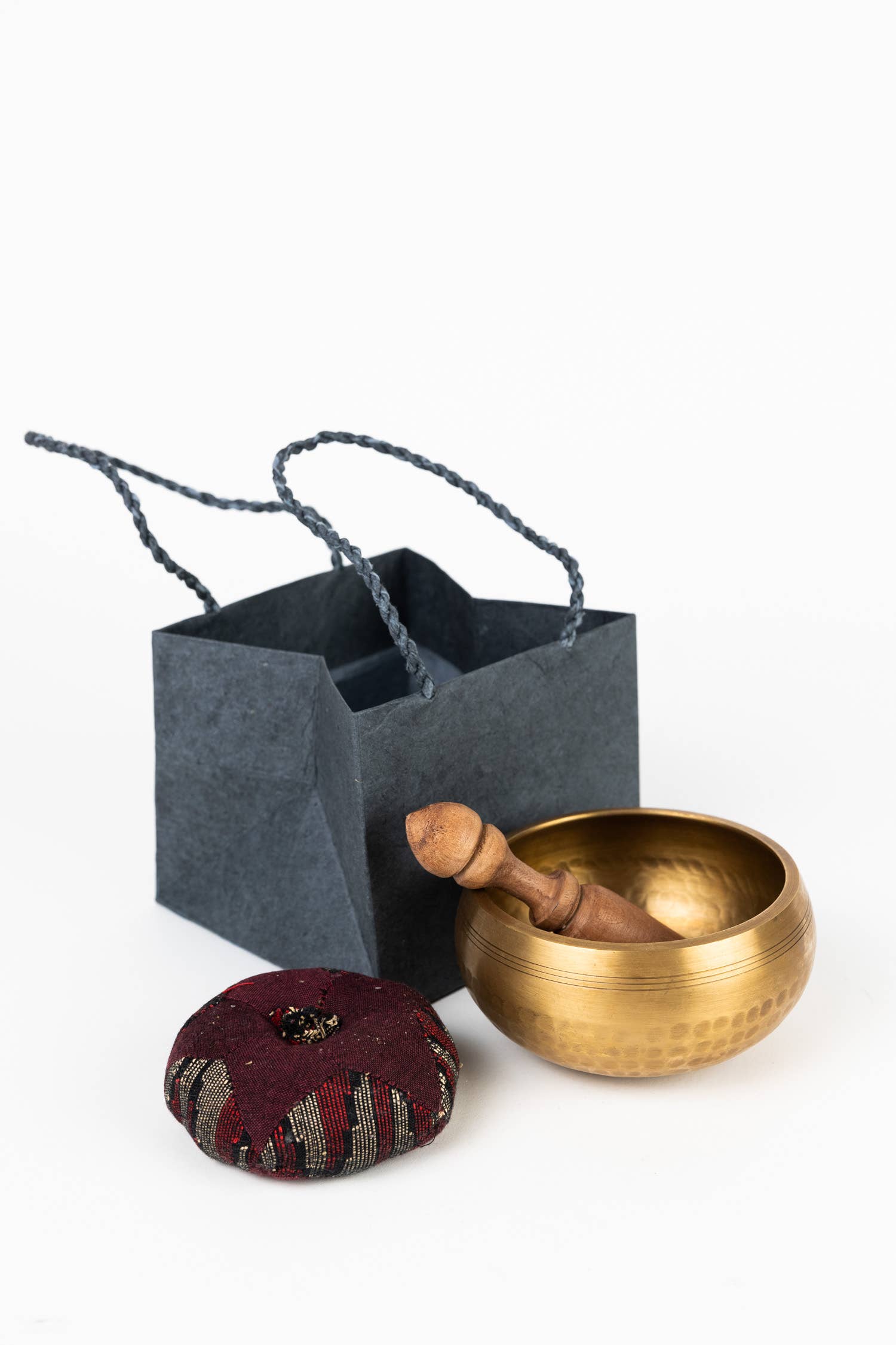 Ten Thousand Villages - Vente Accessoire de méditation - Bol de chant de Katmandou2