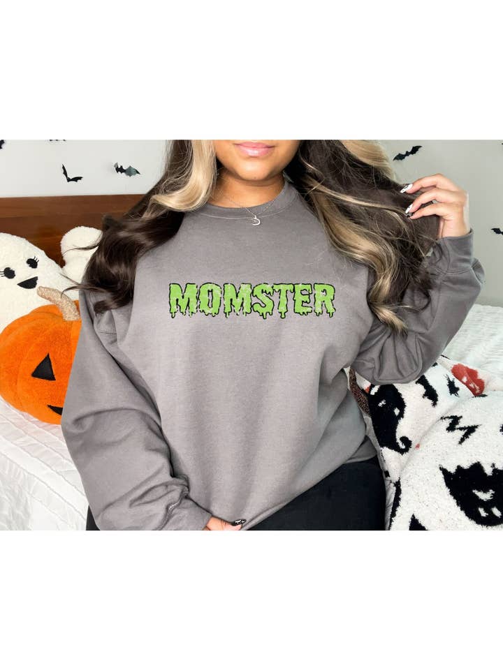 MOMSTER | SWEAT-SHIRT pour la vente par Thread House