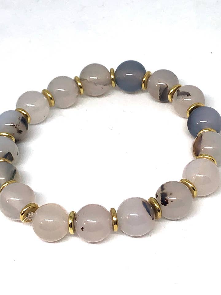Bracelet superposé en agate naturelle et or pour la vente par Inspiration Beads