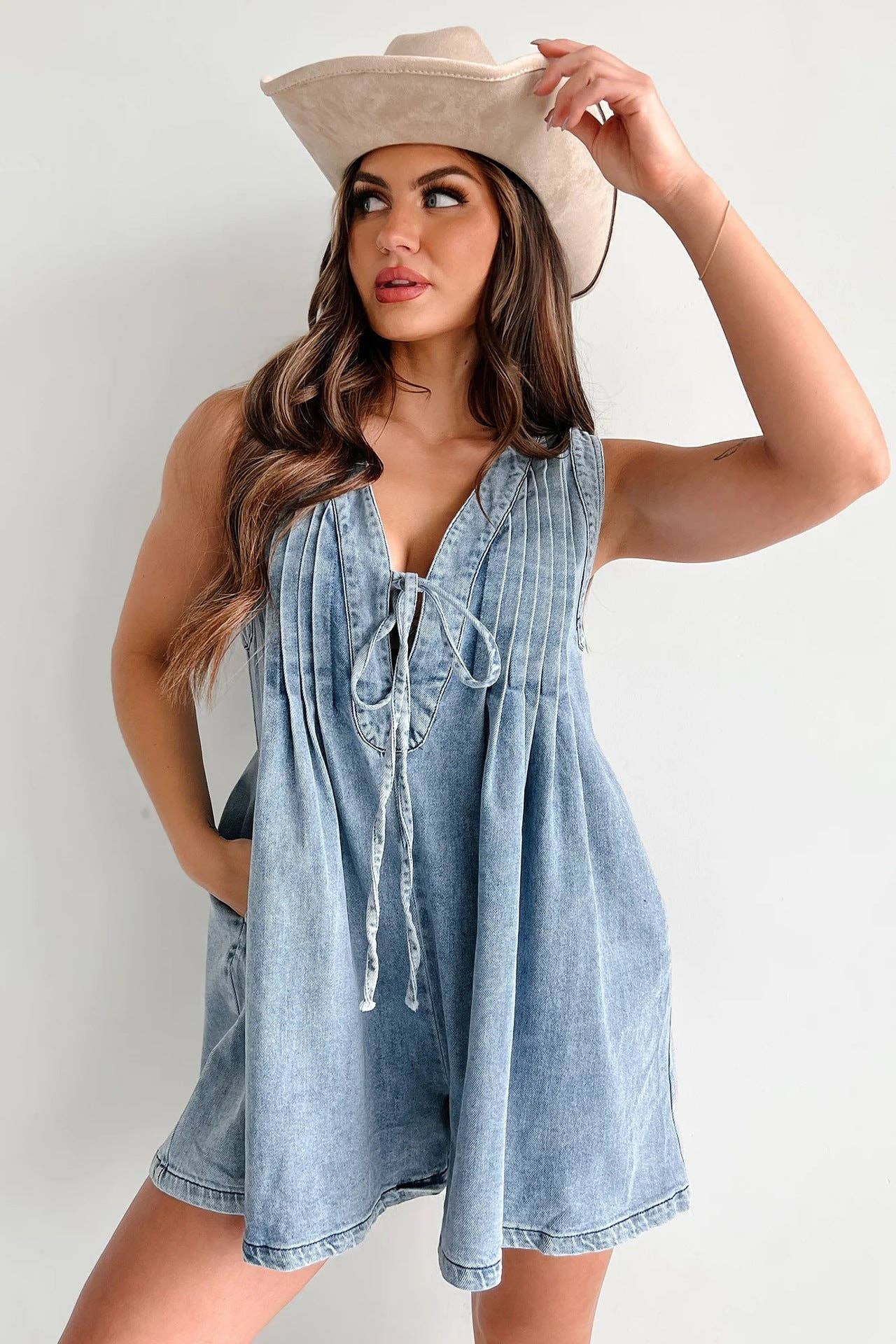 Sweetkama - Wholesale Romper - Women's - Ladies Tie Front V-Neck Sleeveless Denim Romper 90252