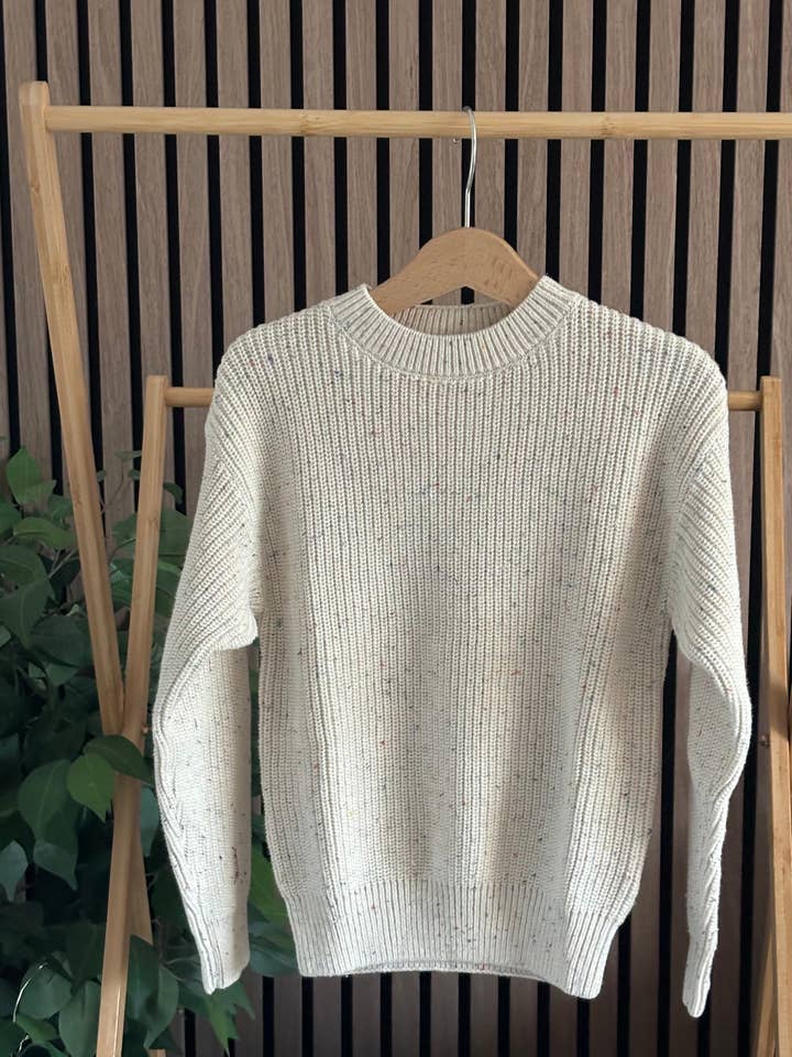 Crème Sprinkles Erfgoed Gebreide Trui voor wholesale door Lamb and Lion Clothing