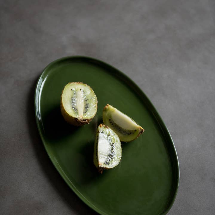 Creating Comfort Lab – Bandeja por atacado – Bandeja de servir de porcelana oval feita à mão. verde4