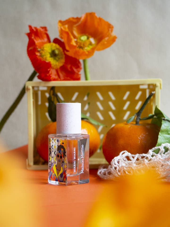 Warni Warni  - EDP 15ml - a floral, spicy scent for wholesale by Maison Matine
