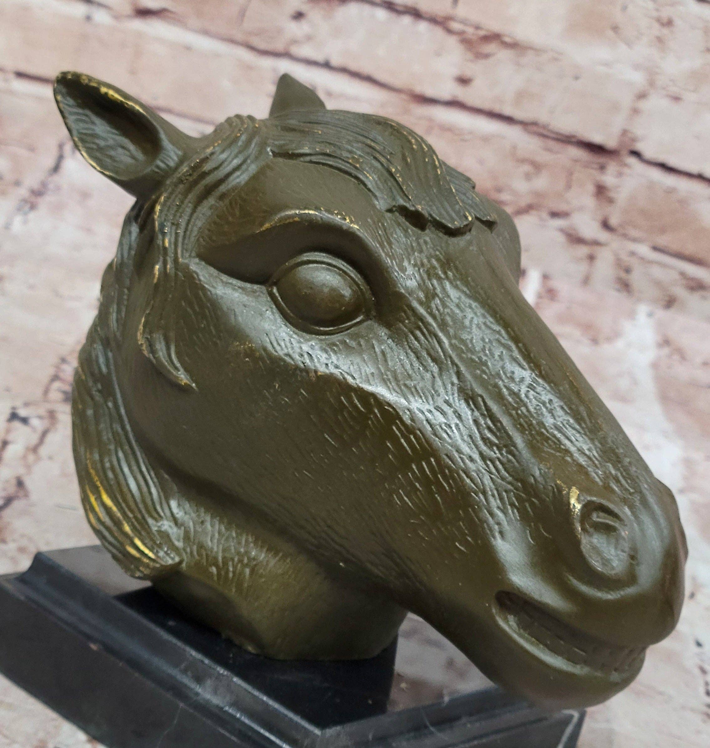 Bronzhaus - Venta al por mayor Escultura - Escultura de Cabeza de Caballo de Bronce – Busto de Semental del Zodiaco sobre Base de Mármol8