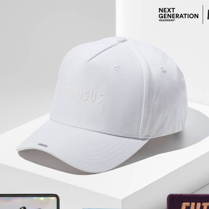 Generación futura. Gorra Trucker Blanco Brillante. para venta al por mayor de NEXT GENERATION HEADWEAR GmbH