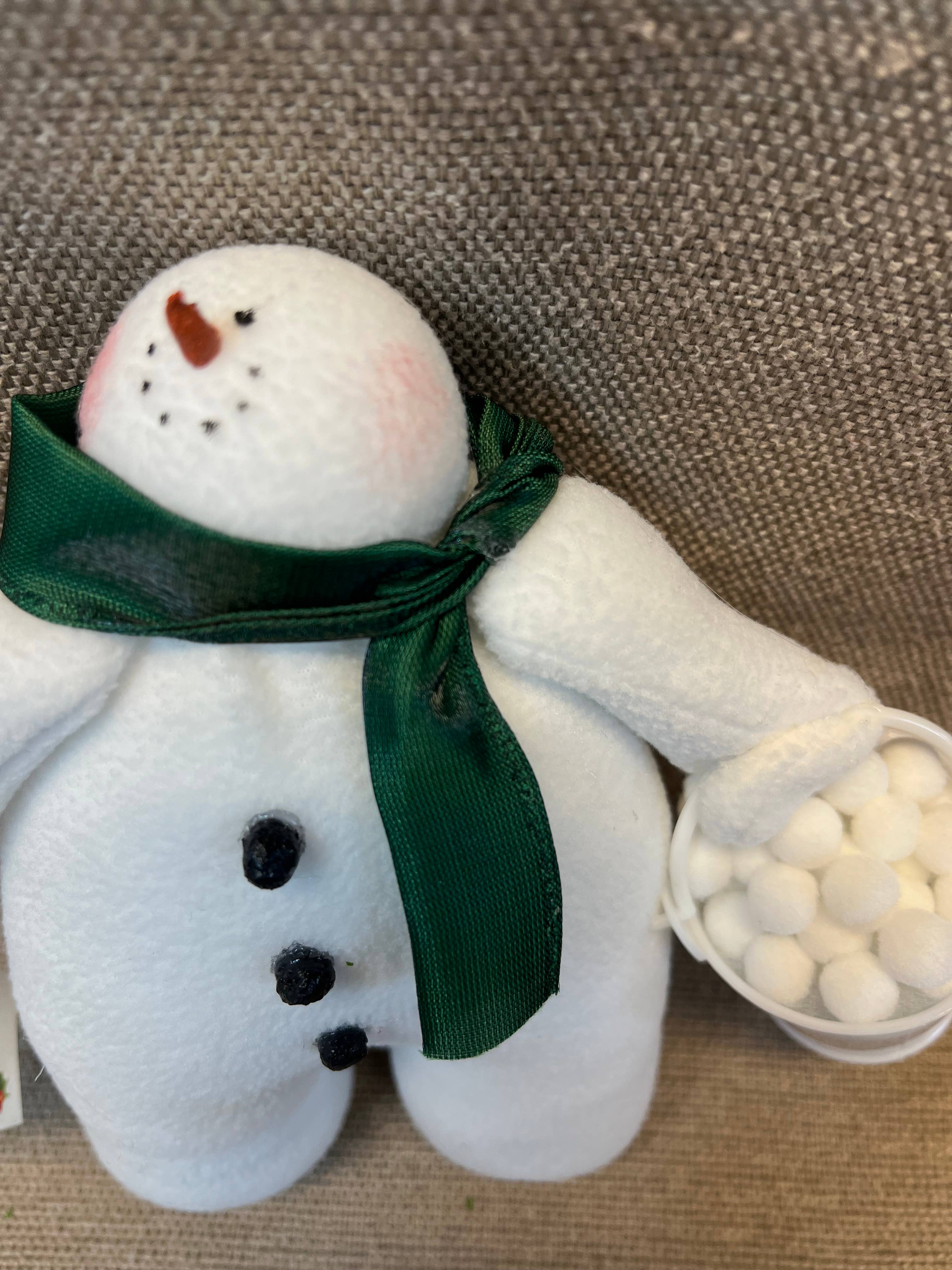 Sandy Pants Snowmen - Wholesale Christmas Decoration - Fleece Stuffed Snowman_Sandy Pants Trouble_Pail_Snowballs3