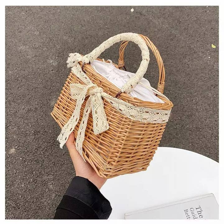 ElevateWell - Wholesale Beach Bag - Luxury Pearl Handle Straw Bag