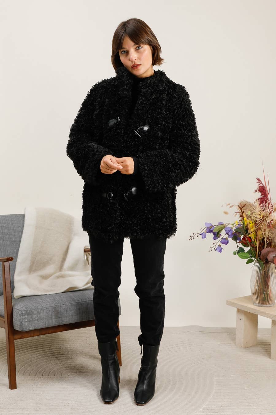 Attrait Paris - Wholesale Fur/Faux Fur Coat - Women's - Shearling effect coat with toggle fastenings4