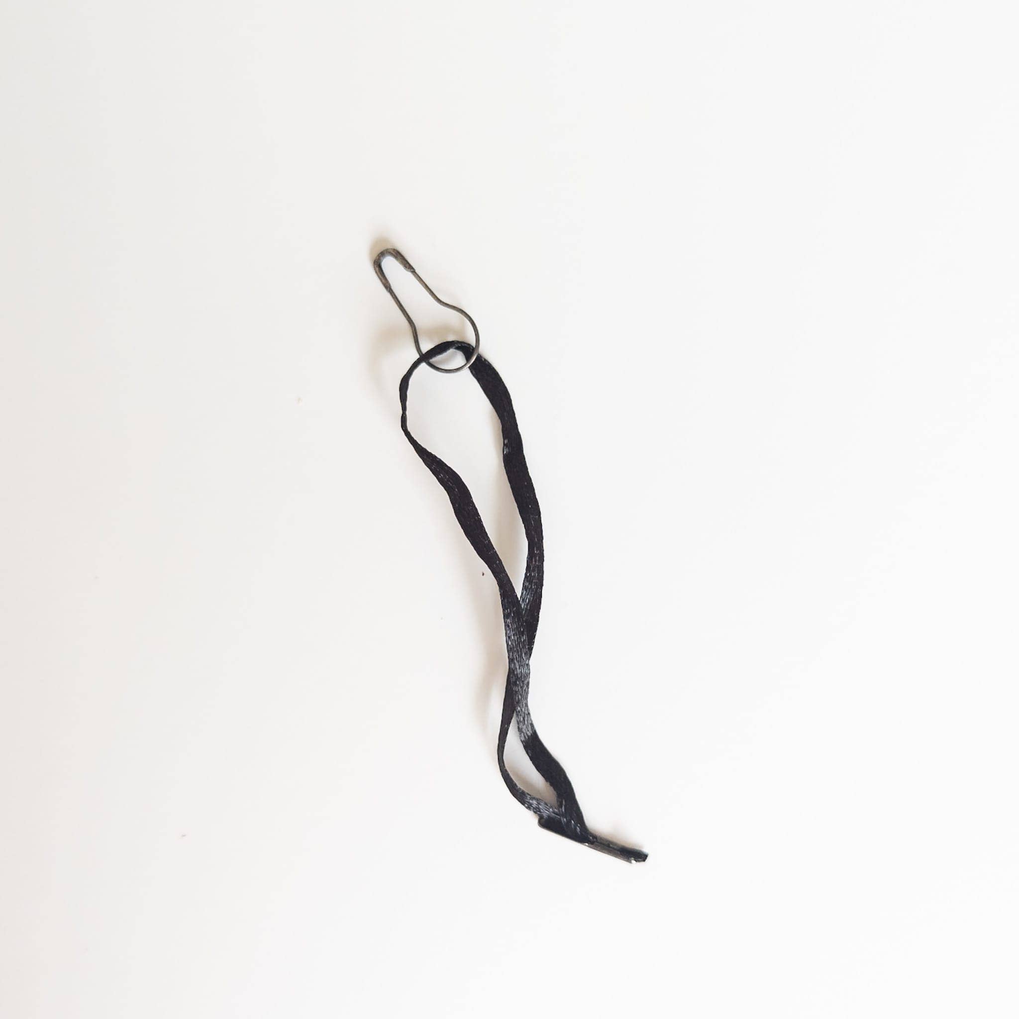 Giftora Wholesale – wholesale Återförsäljarskyltning – Hängetikettfästen - 100 stycken0