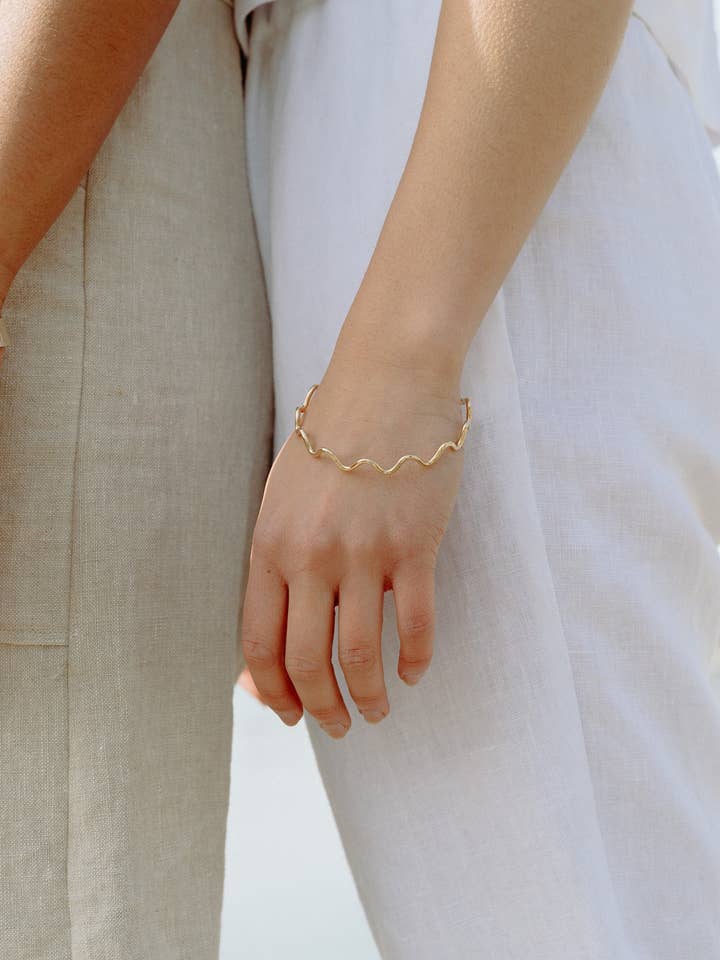 Manchette Mila pour la vente par MLKANHNY