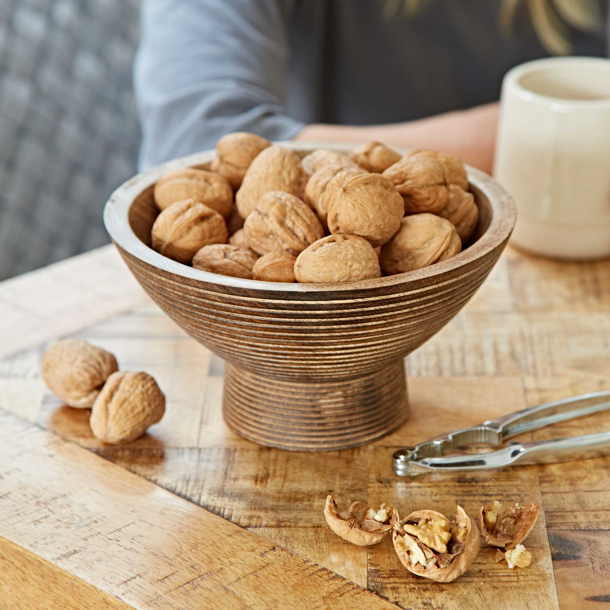 The Paper High Gift Company Limited - Vendita all'ingrosso Ciotola - Ciotola in legno di mango intagliato a mano