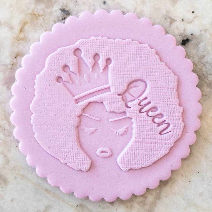 Tampon contextuel Afro Queen Cookie Biscuit pour la vente par Cut Bake Stamp