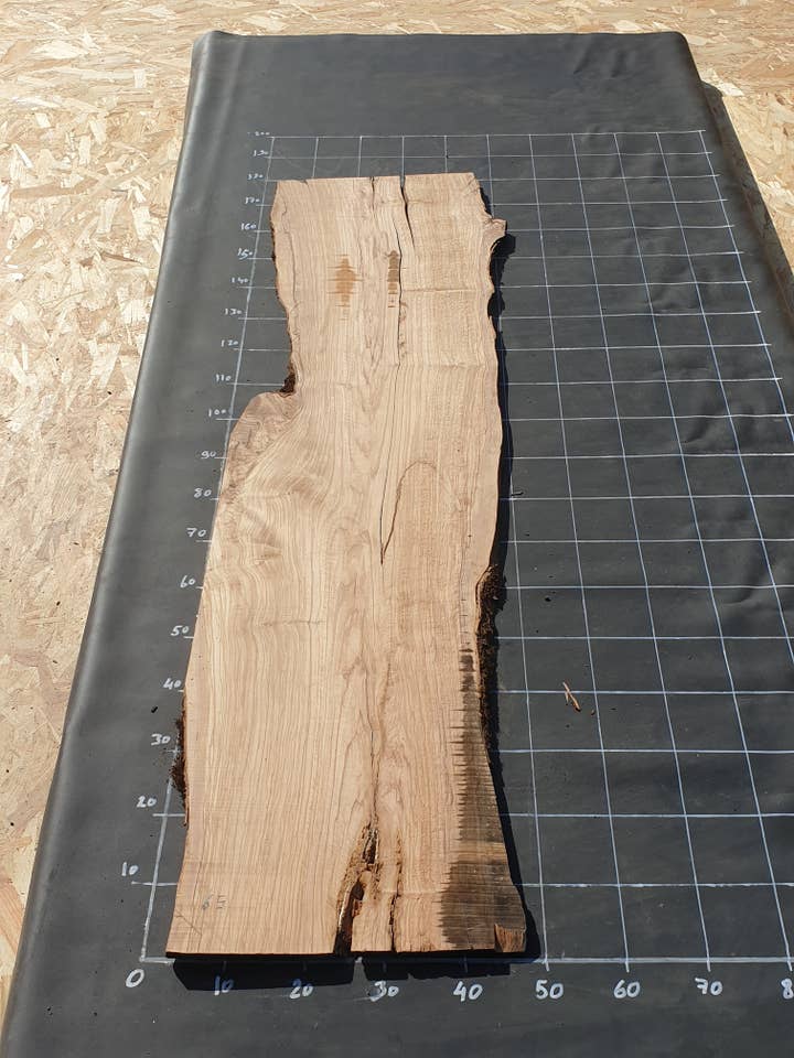 Planche de bois d’olivier N°65 pour la vente par oliepoxy