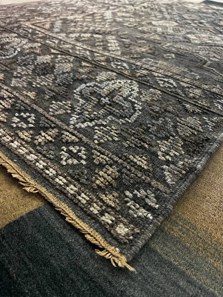 Dixon 4x5 Light Grey Hand-Knotted Modern Rug (Multiple Styles) for wholesale by Banana Manor Rug Co.