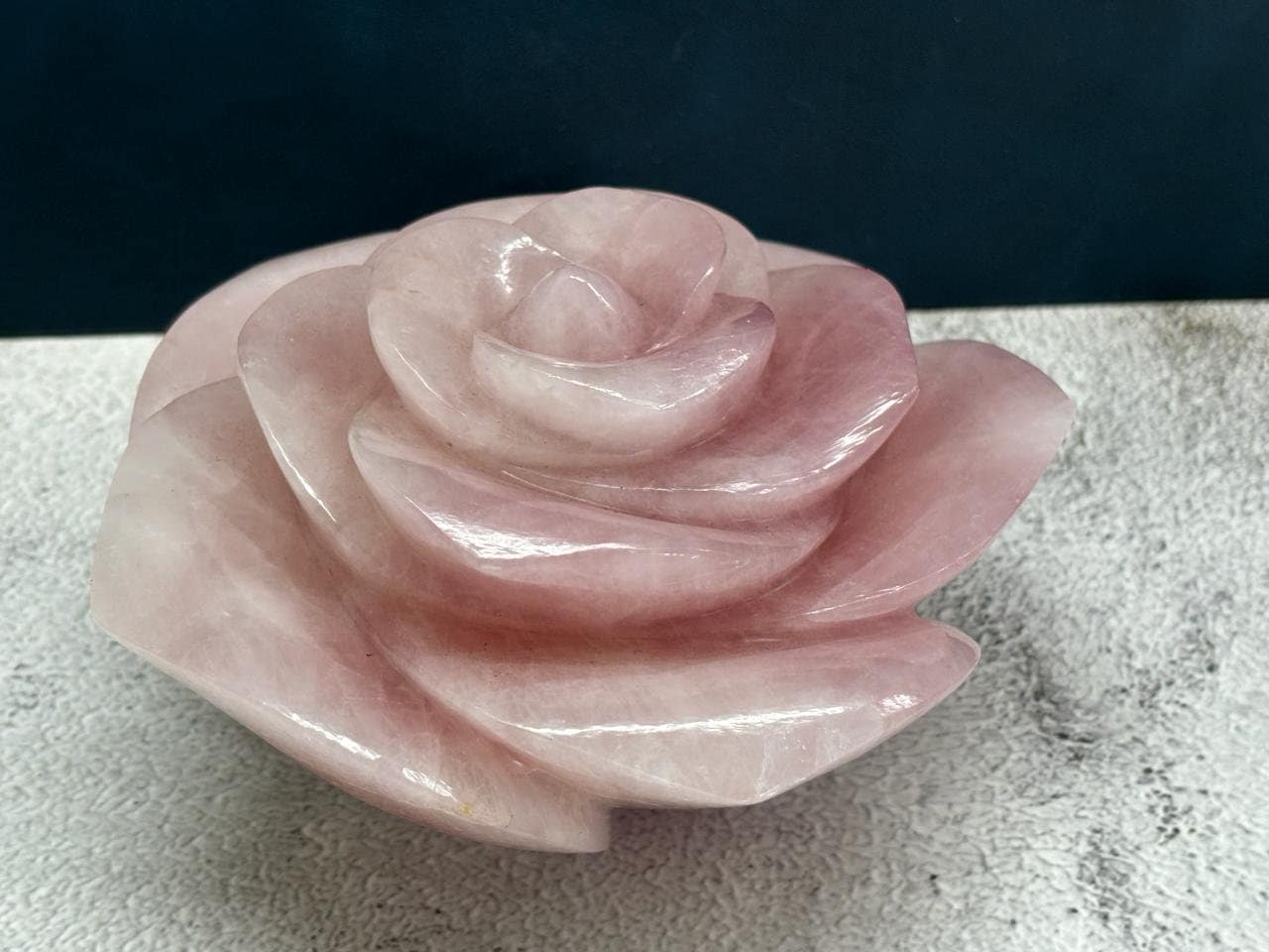 Serein Wellness - Wholesale Spiritual Stone/Crystal - Rose Quartz Pink Crystal Flower Hand Carved for Decor6