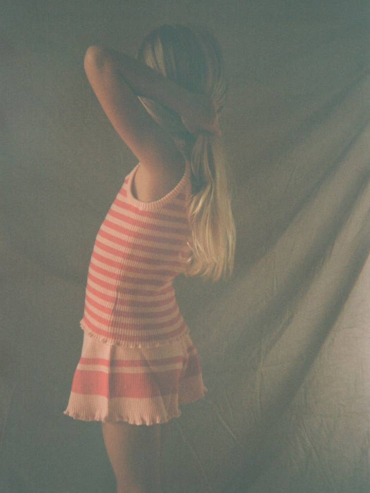 Débardeur en maille rayé | Rose pour la vente par Raised By Water