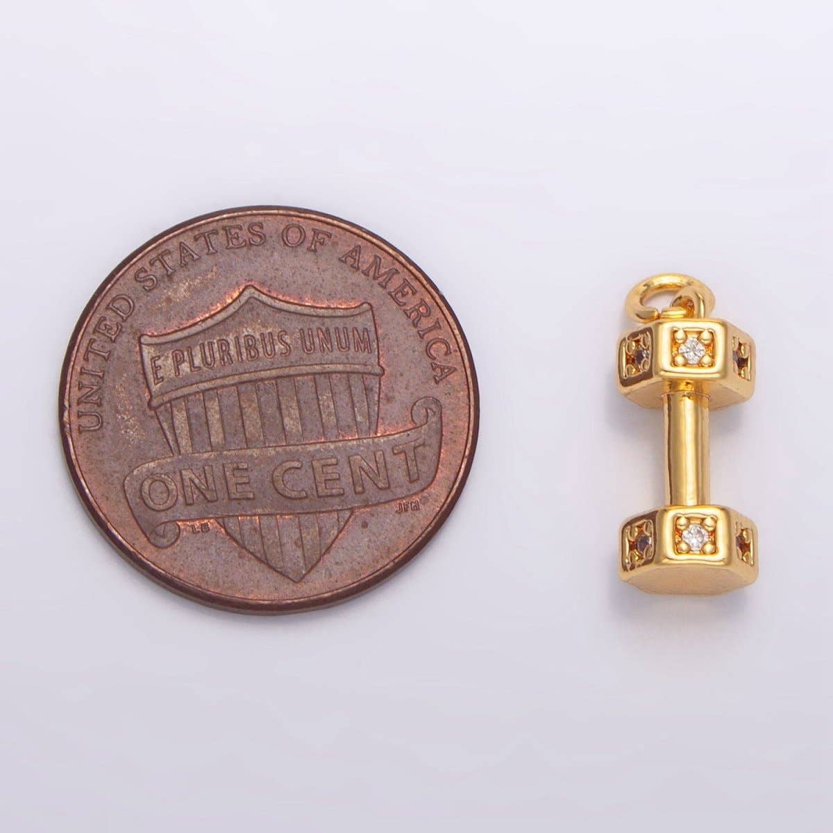 Aim Eternal - Wholesale Individuele bedel/hanger - 24K Goud Gevuld Micro Bezaaid CZ Halter Dumbbell Sport Multidimensionale Bedel | W0972