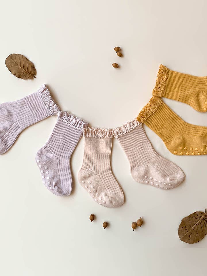 Alice sokken met hoge enkels en pastelkleuren voor wholesale door Kleine Tijntje