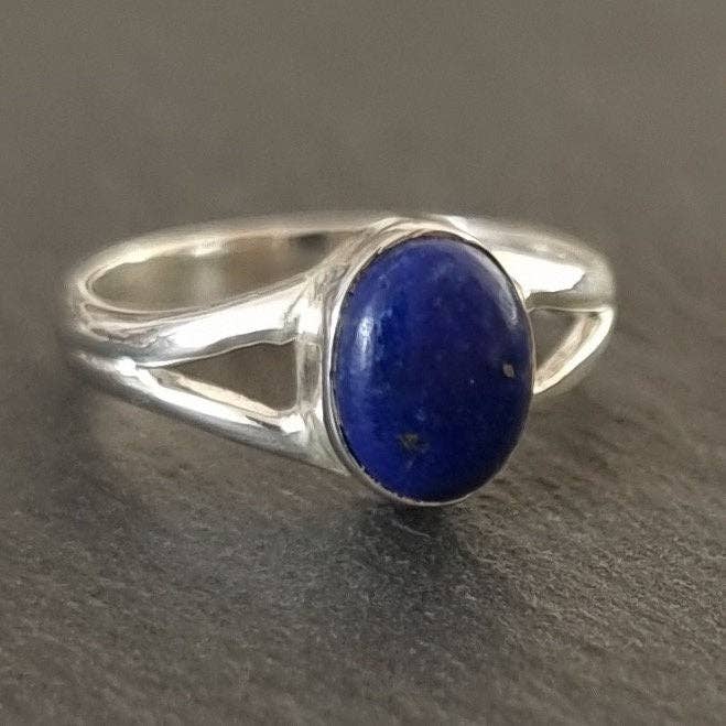 Mistry Gems – wholesale Single stone/solitaire ring – Lapis Lazuli Small Oval Silver Ring, R3LL