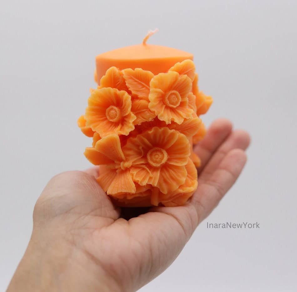 Inara New York - Wholesale Novelty Candle - Flower pillar shaped candle |  Love candle4