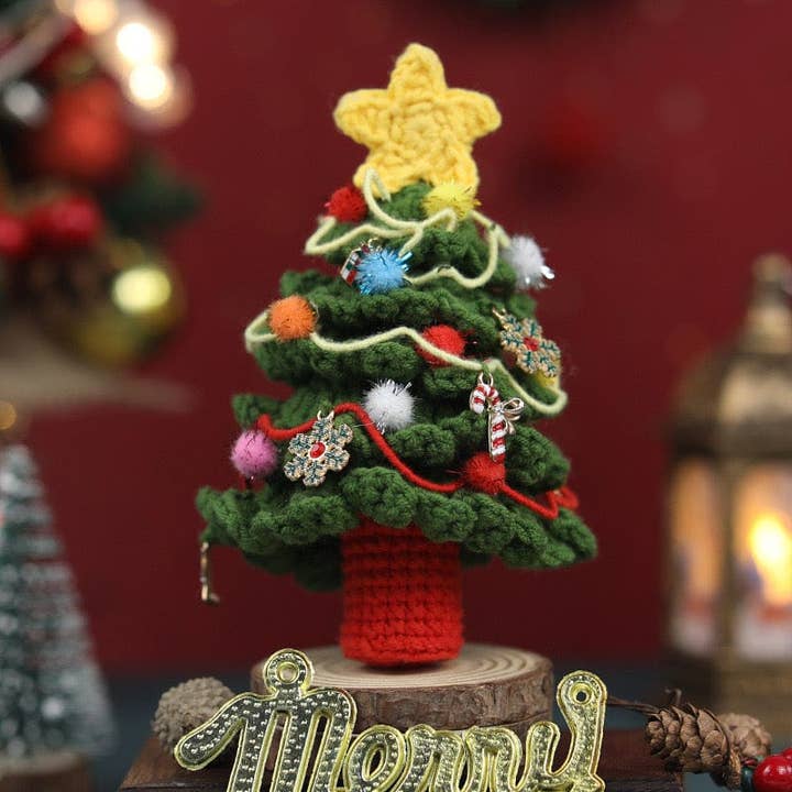 Christmas Tree - Crochet Kit for wholesale by Crafthub