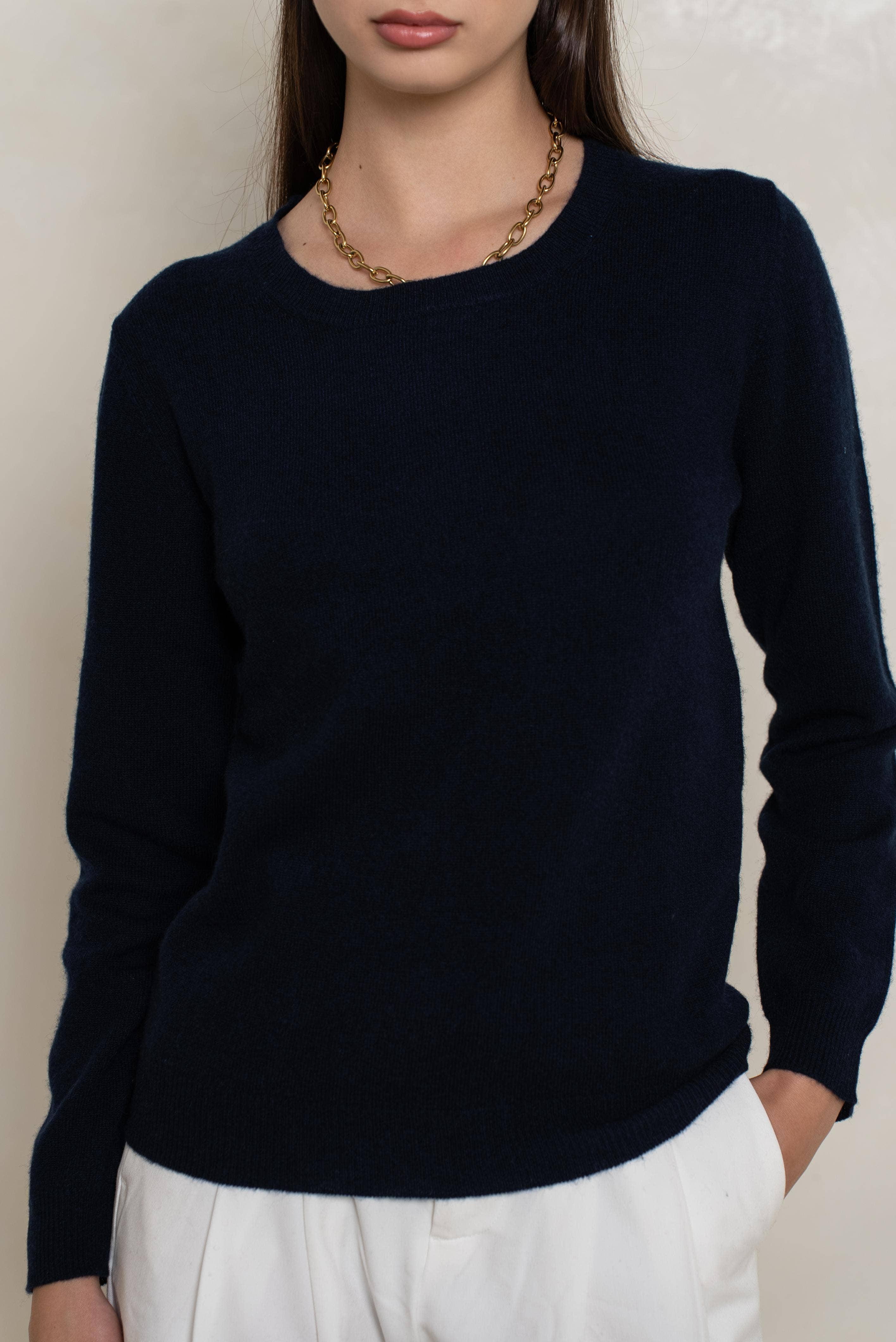 jw.atelier - Wholesale Knit Sweater - Women's - 100% cashmere crew neck sweater14