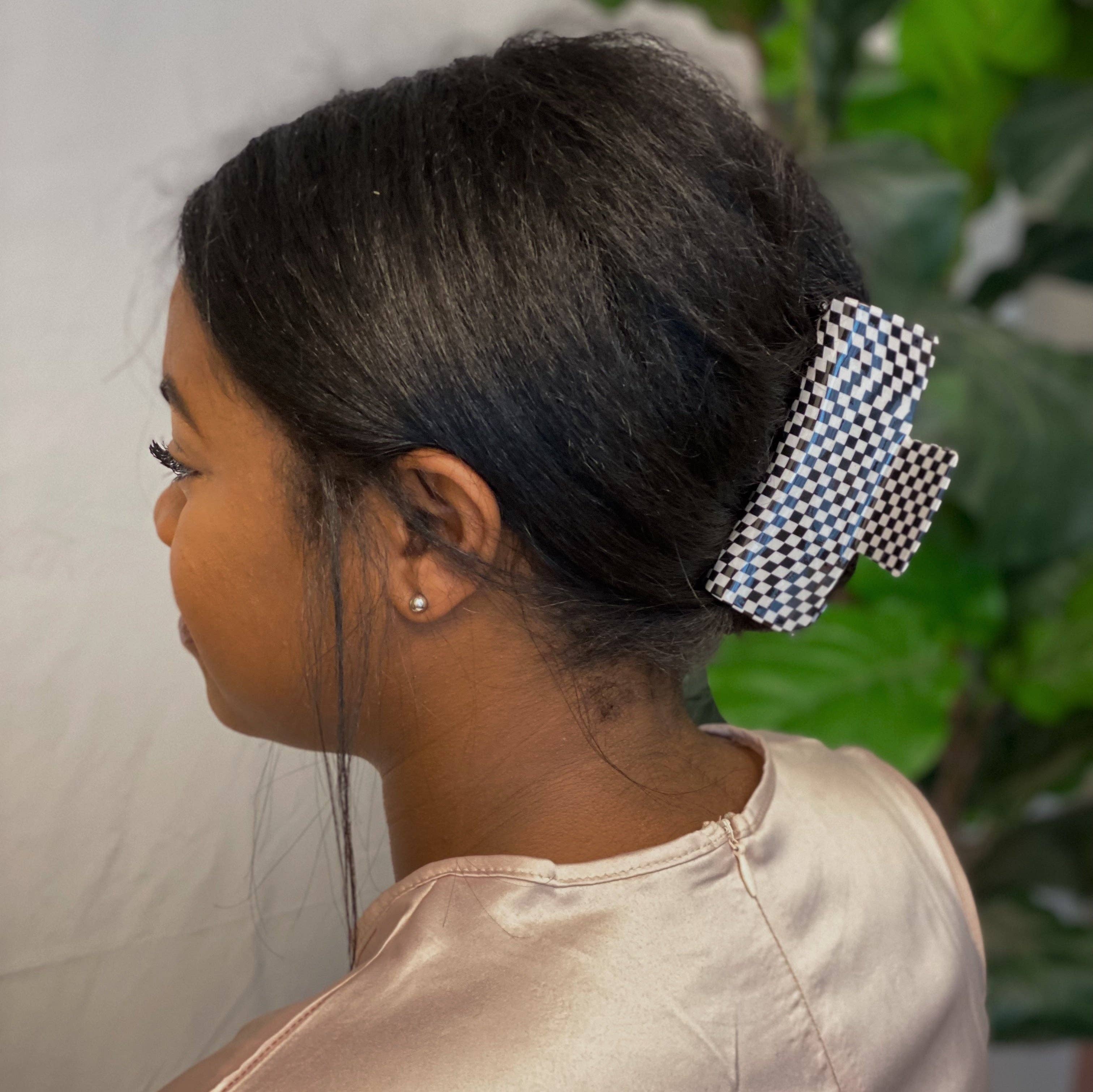 Ellison+Young - Wholesale Hair Clip - Women's - Oversized Checkered Hair Claw4