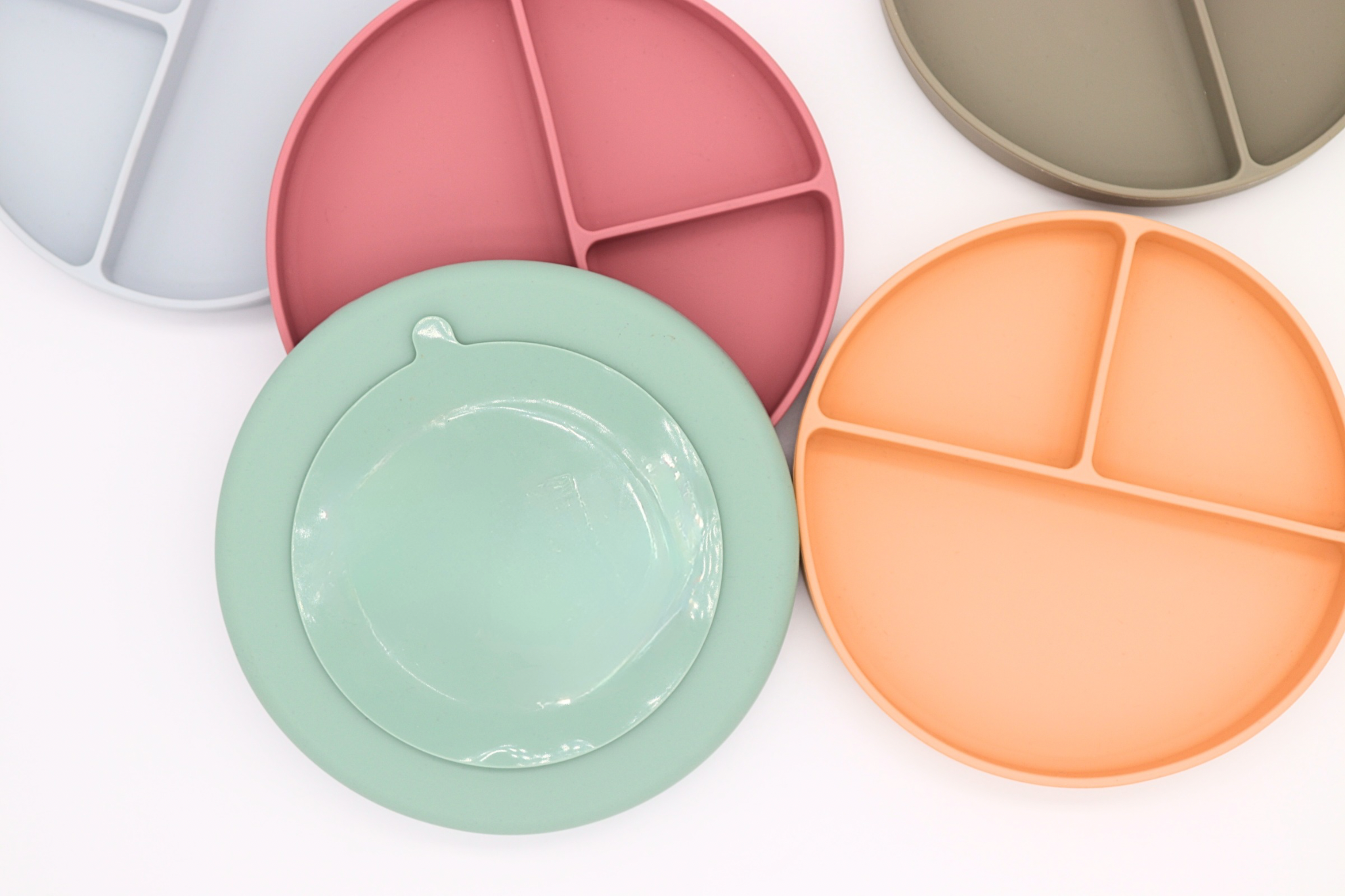 ChoO - Venta al por mayor Plato grande - Niños y bebés - Plato de Silicona Compartimentado Ana Caqui2