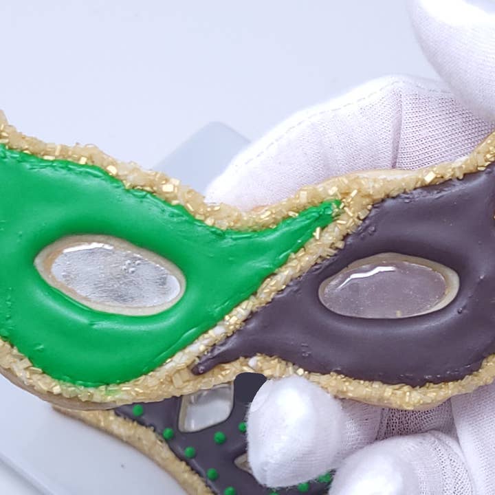 Máscara Mardi Gras Royal Icing Copo Biscoitos de Vidro por atacado de Wild Angel Treats, LLC