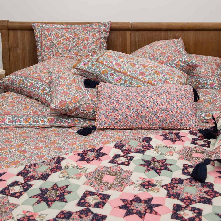 Jardin d hiver en ivoire Valerie Pillowcase - flowers - pink - orange - green for wholesale on Faire