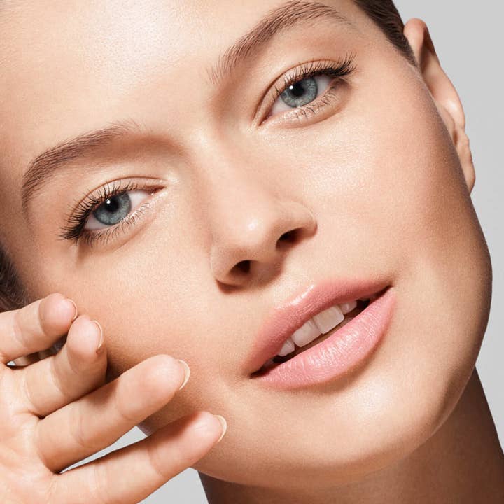 LUMINESS - Wholesale Facial Cleanser - Superfruit Cleanser1