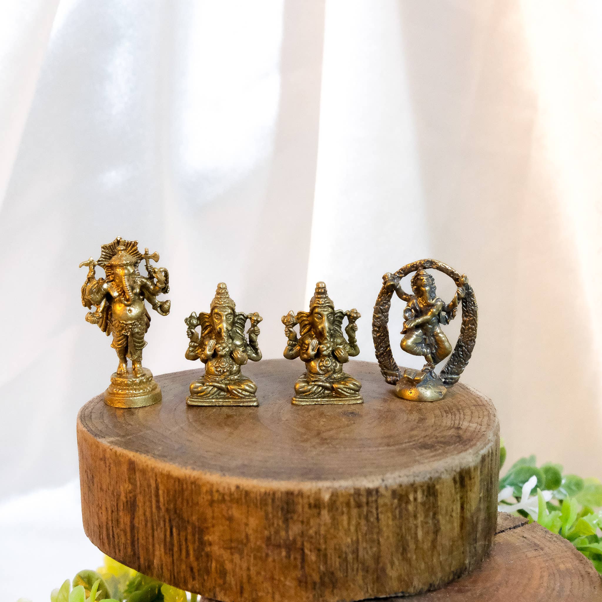 Karma Nepal Crafts - Wholesale Decorative Figurine - Handmade Ganesh Metal Statue