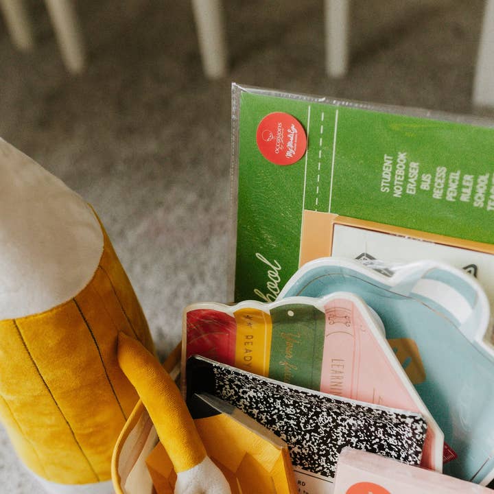 My Mind’s Eye - Wholesale Disposable Plate - BTS1045 - Stack of Books Paper Plate2